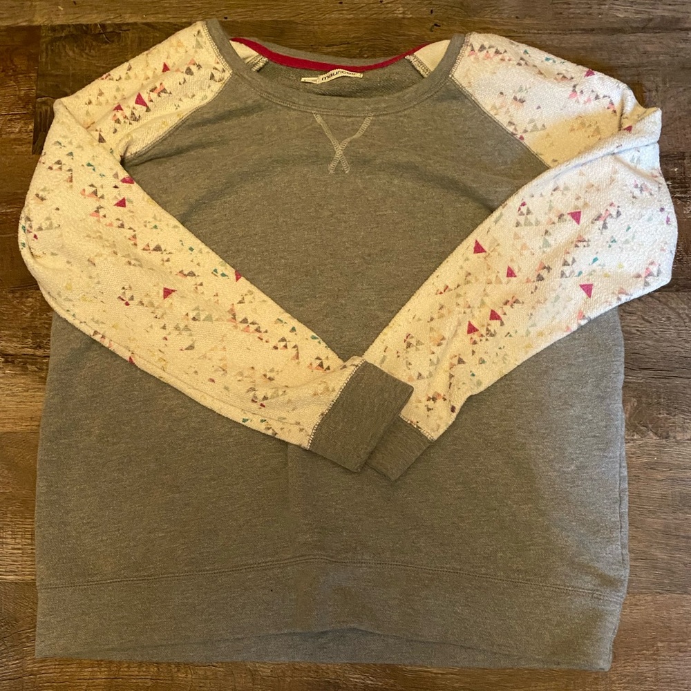 Maurices Gray and White Womens Shirt